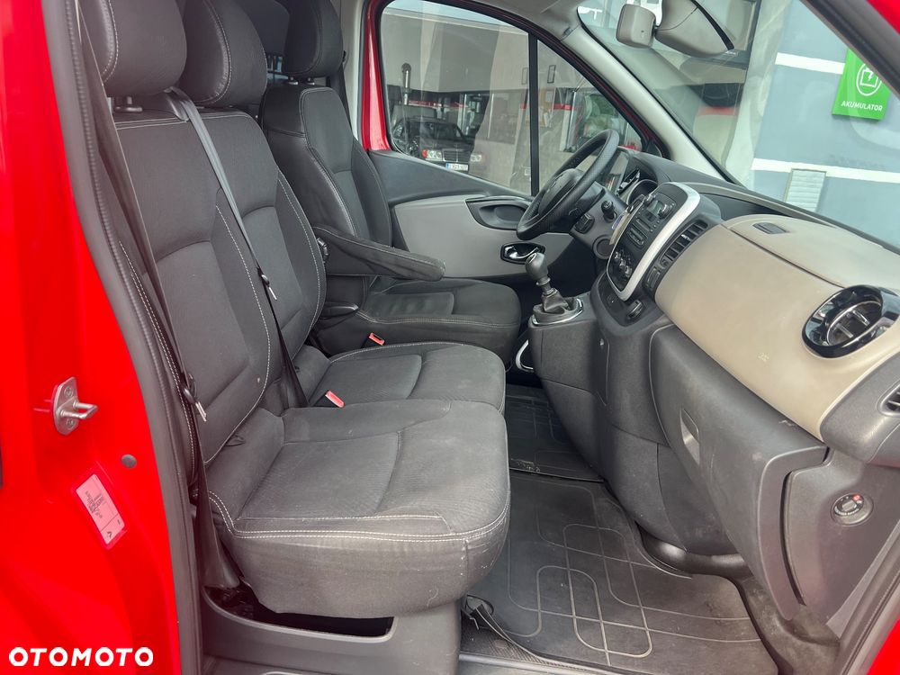 Renault Trafic - 25