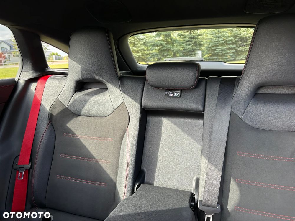 Mercedes-Benz CLA AMG 35 4-Matic 7G-DCT - 19