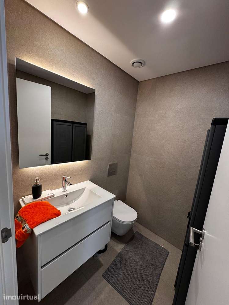 Apartamento, 158 m², Mafamude e Vilar do Paraíso - Grande imagem: 3/19