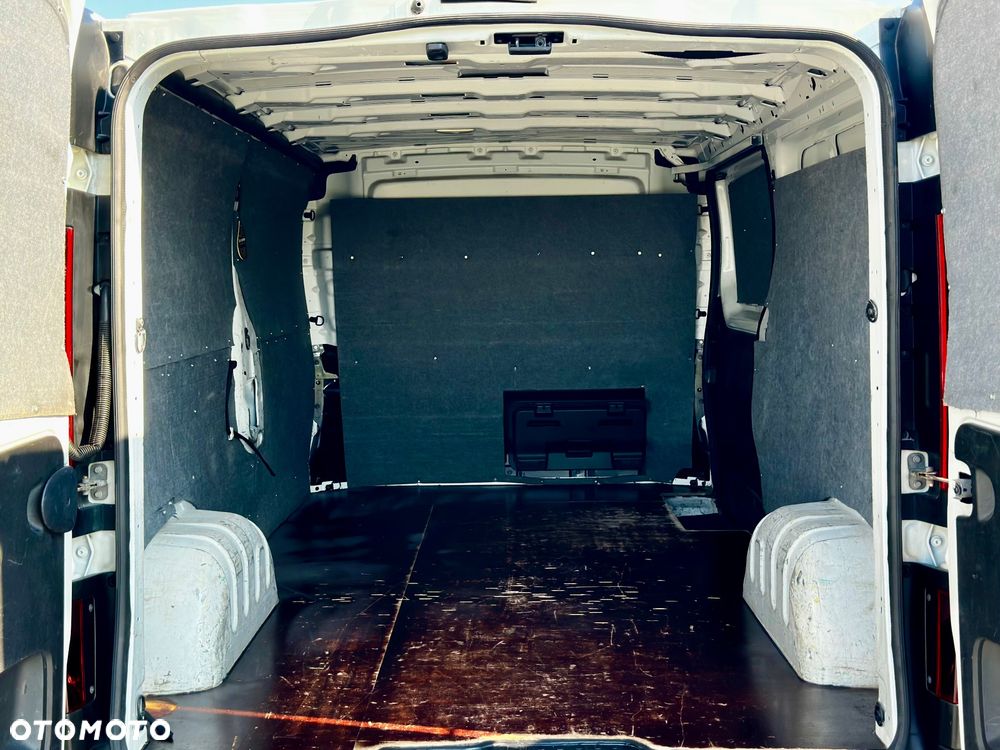 Renault Trafic - 37