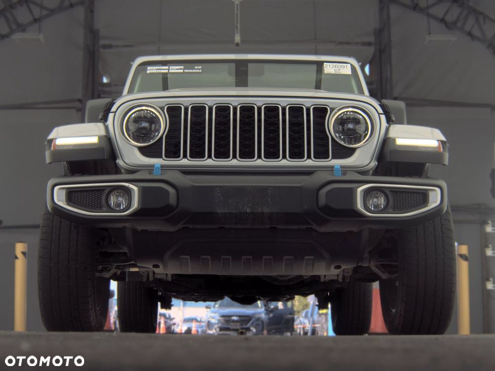 Jeep Wrangler - 6