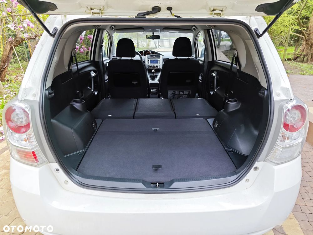 Toyota Verso 2.0 D-4D Sol plus - 39
