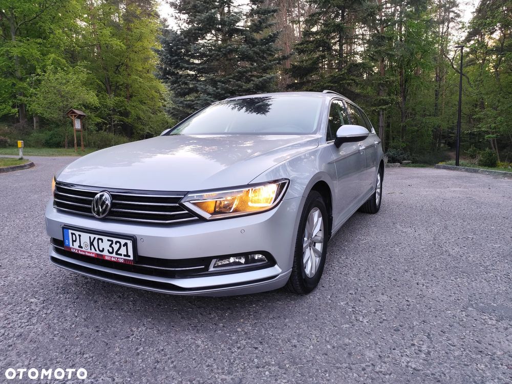 Volkswagen Passat 2.0 TDI (BlueMotion Technology) DSG Comfortline - 28