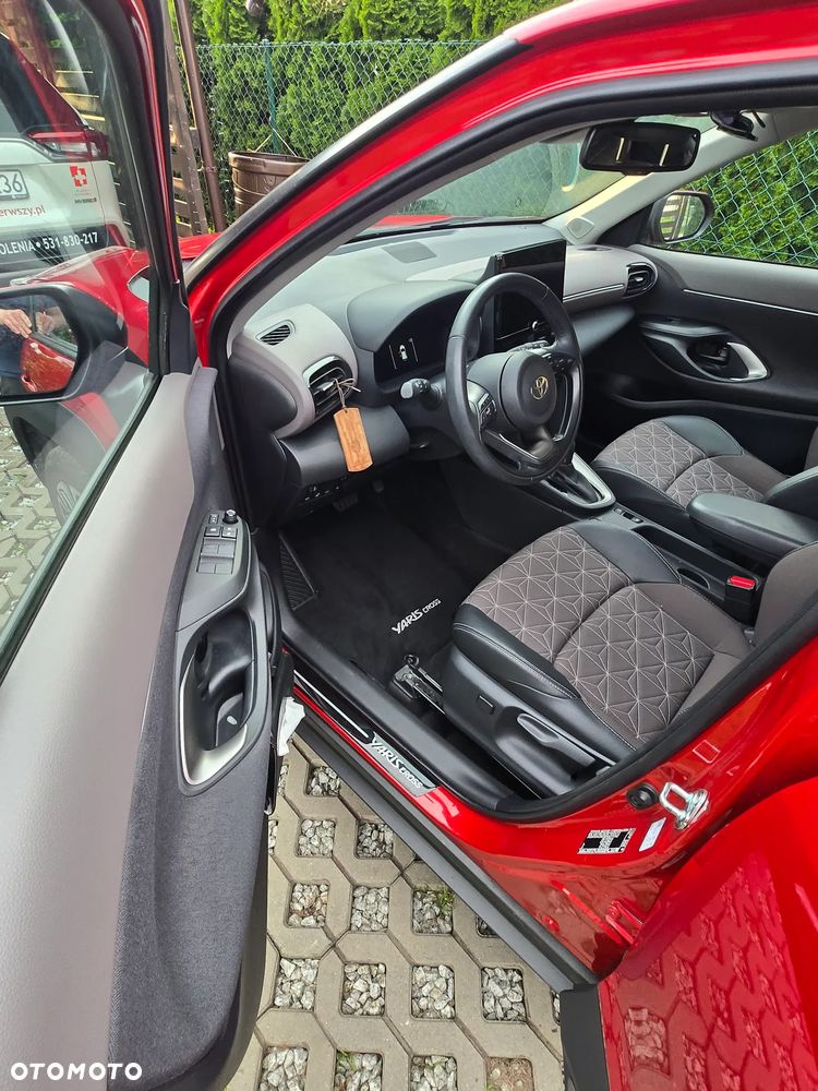 Toyota Yaris Cross Hybrid 1.5 Executive - 27