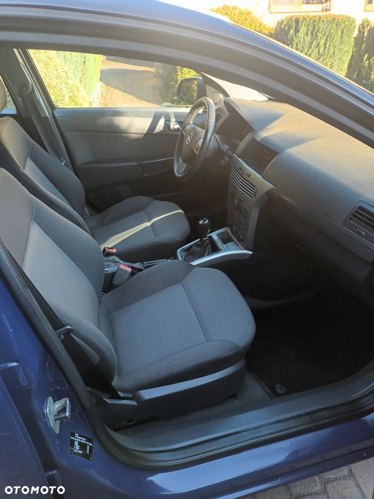 Opel Astra 1.6 - 12