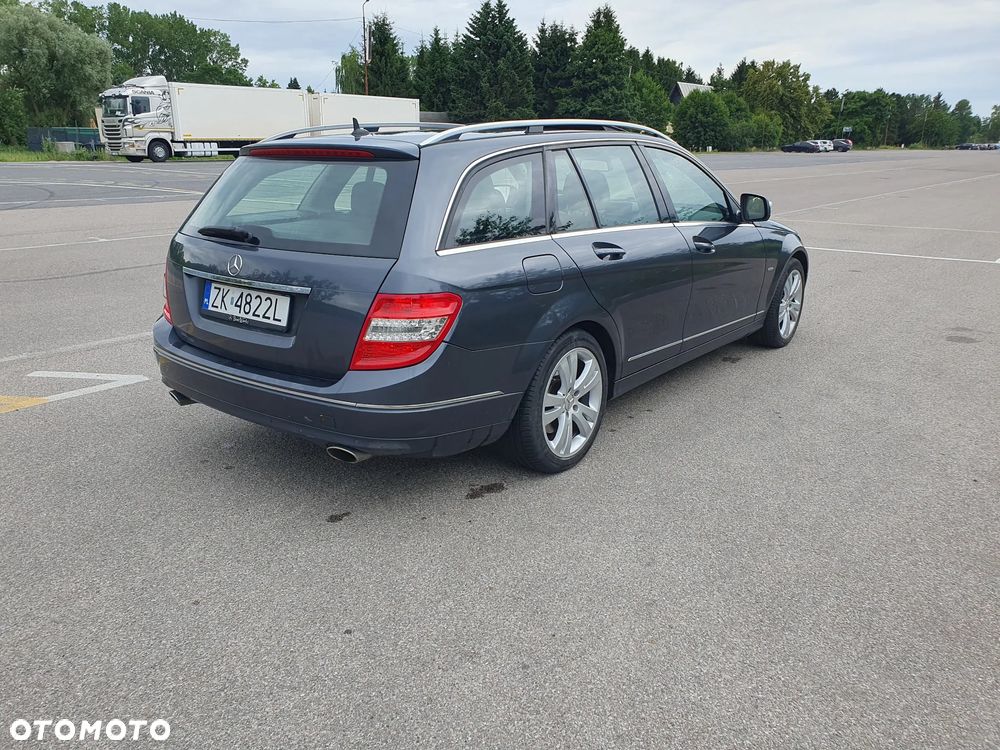 Mercedes-Benz Klasa C 320 CDI 7G-TRONIC Avantgarde - 15