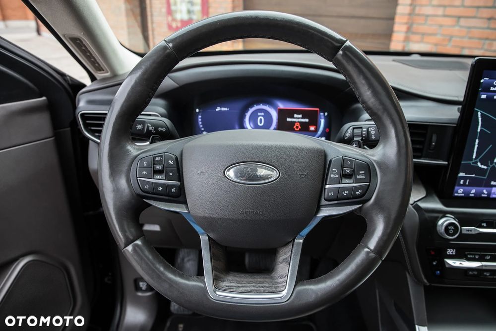 Ford Explorer - 19