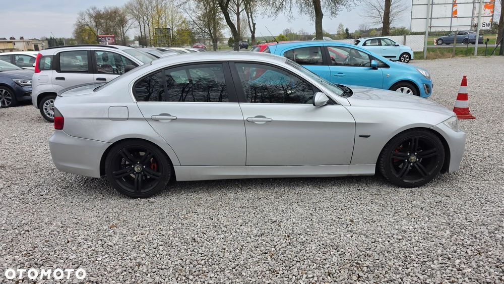 BMW Seria 3 325i - 7