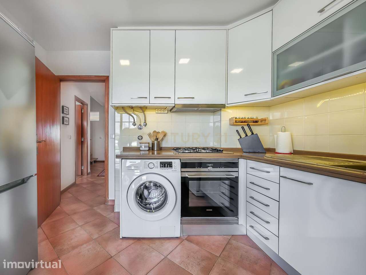 Apartamento T2 Dúplex com Vista Panorâmica e Garagem com Carregamento - Grande imagem: 2/32