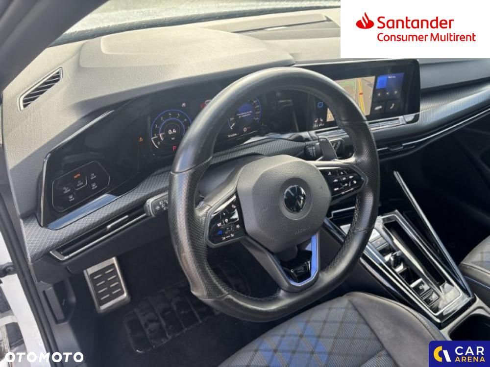 Volkswagen Golf - 8