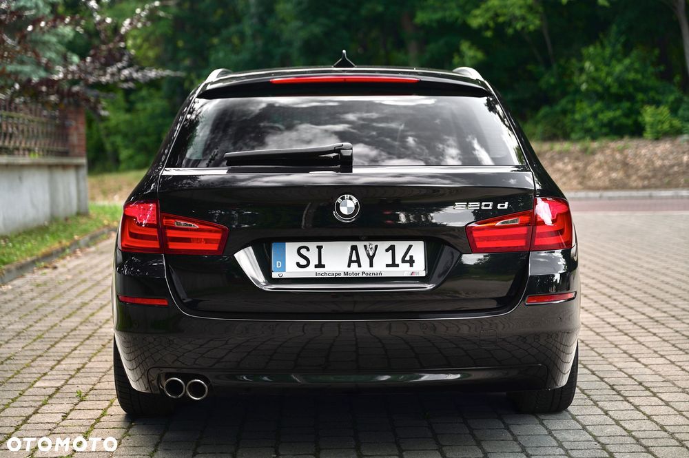 BMW Seria 5 520d - 12