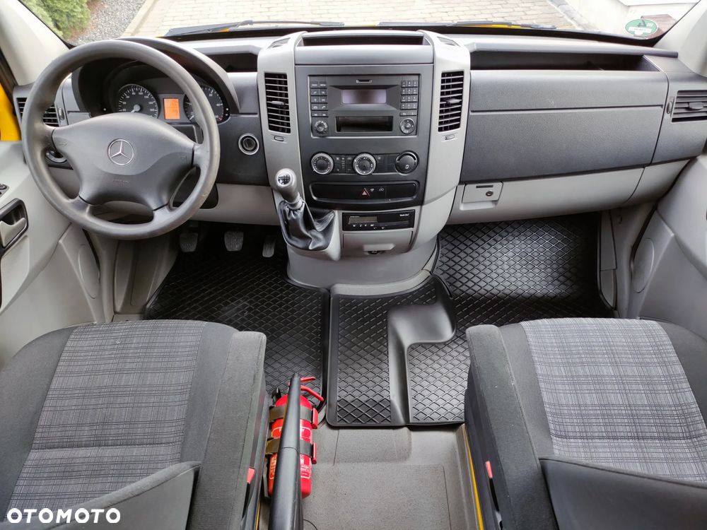 Mercedes-Benz SPRINTER 313 CDI 6OSOBOWY BRYGADÓWKA KLIMATYZACJA zNiemiec1WŁ 2014/2015 bezwypadkowy - 16
