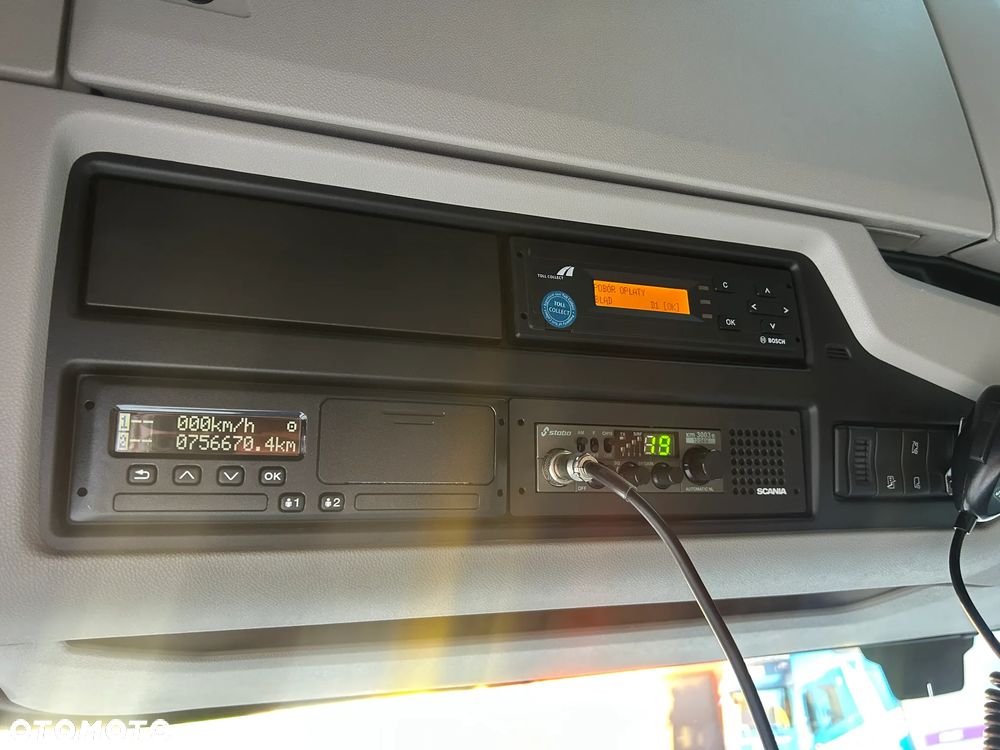 Scania S450 RETARDER / LED / NAWIGACJA / WIRTUALNE ZEGARY / 2 ZBIORNIKI PALIWOWE / LODÓWKA / PRZEBIEG 756 TYS. KM / SCANIA z POLSKIEGO SALONU / 2020 ROK !! - 32