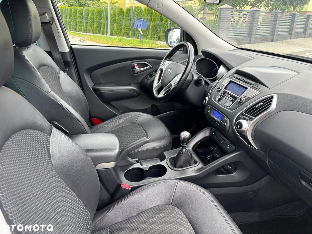 Hyundai ix35 2.0 CRDi 4WD Premium - 8