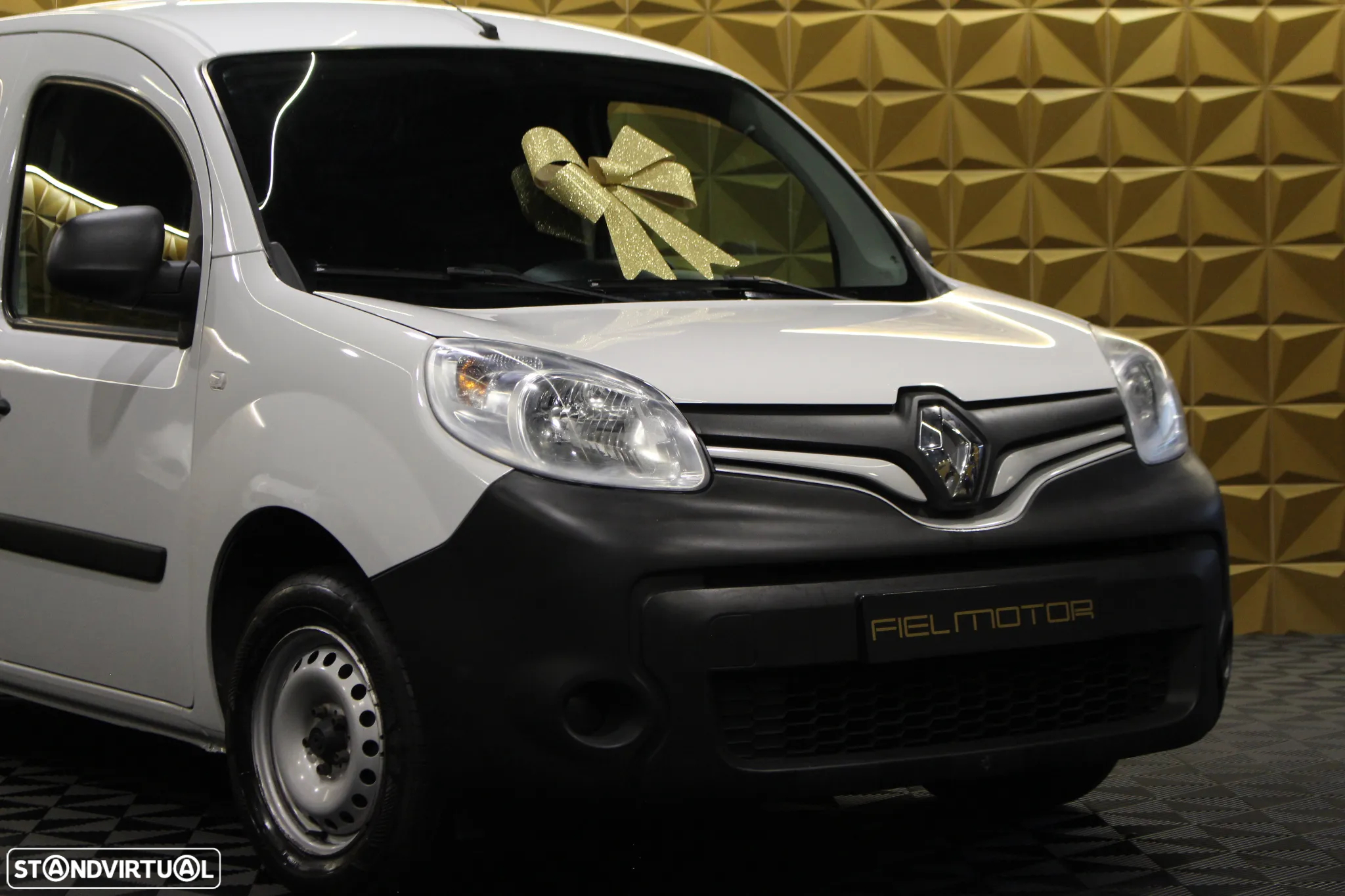 Renault Kangoo Maxi Cx. Automática 3Lugares - 5