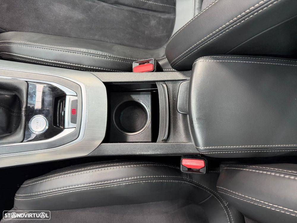 Peugeot 308 - 35