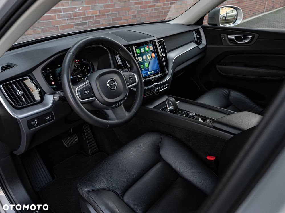 Volvo XC 60 B4 D Geartronic Momentum Pro - 22
