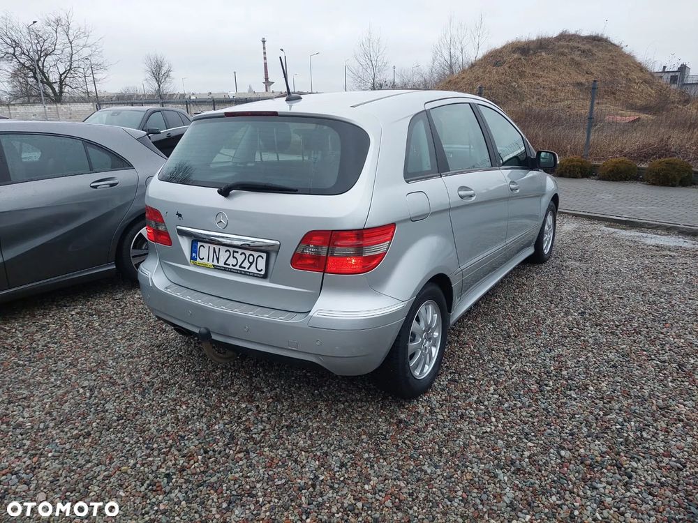 Mercedes-Benz Klasa B 180 BlueEFFICIENCY - 6