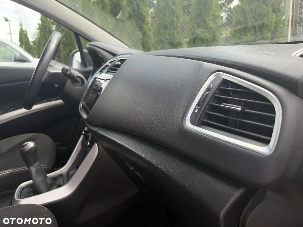 Suzuki SX4 - 32