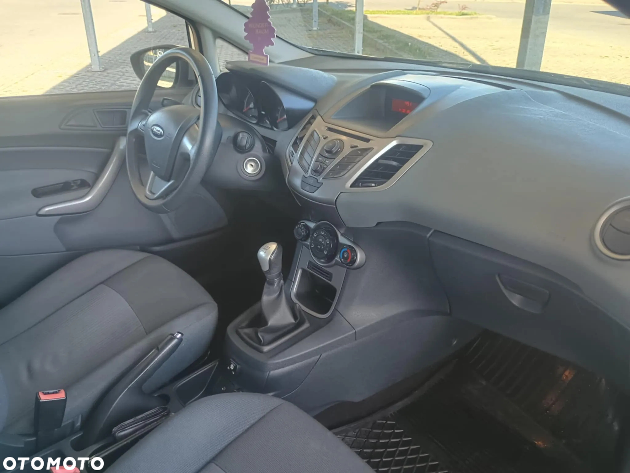 Ford Fiesta - 16
