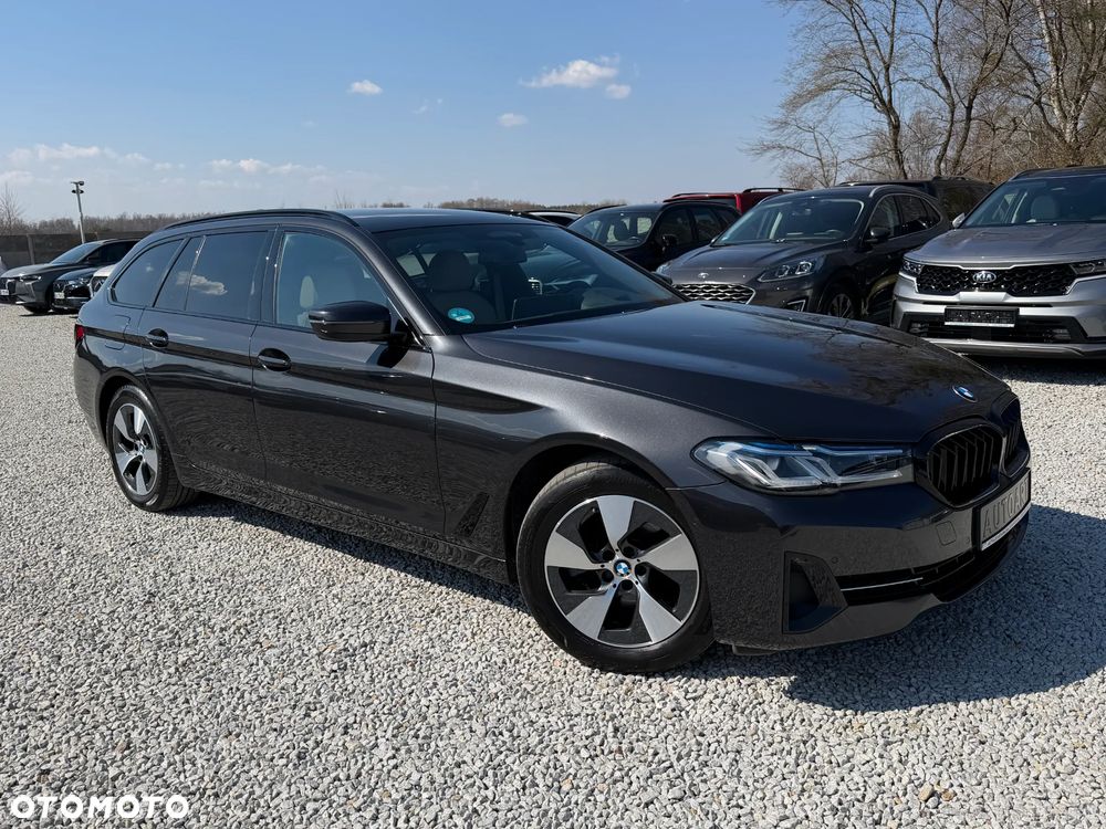 BMW Seria 5 520d Luxury Line - 23