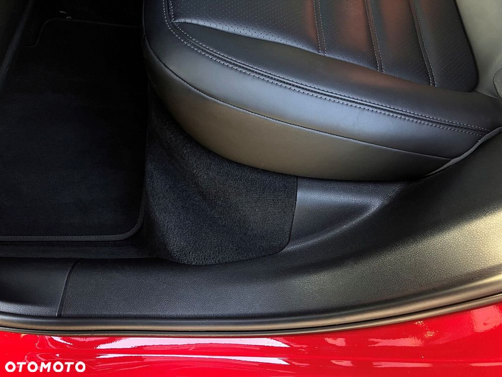 Porsche Macan T - 26