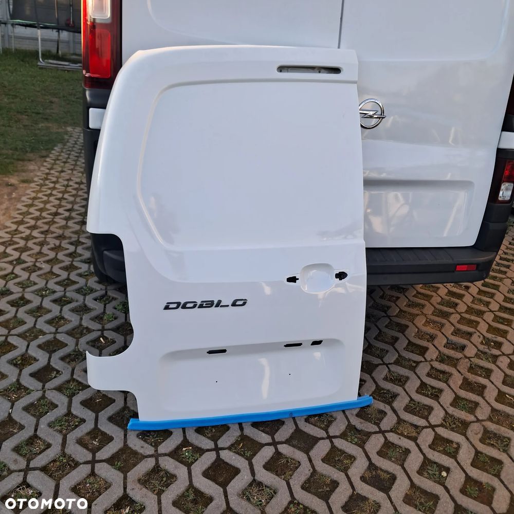 Fiat Doblo Opel Combo drzwi białe lewe tył 249 skrzydełka igła - 2