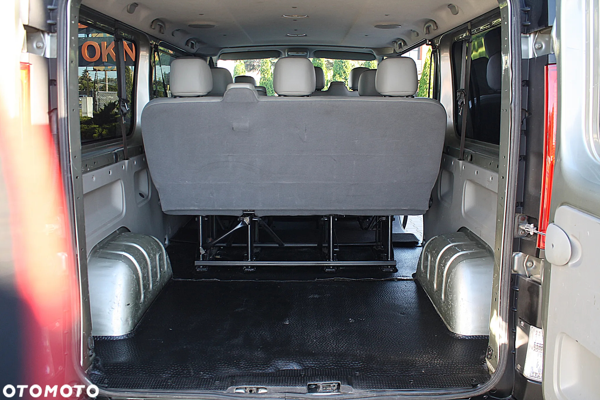 Opel Vivaro - 18