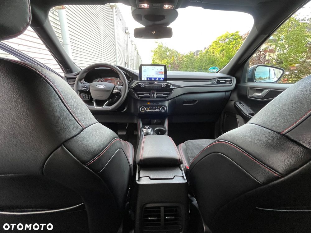 Ford Kuga 2.0 EcoBlue 4x4 ST-LINE X - 32