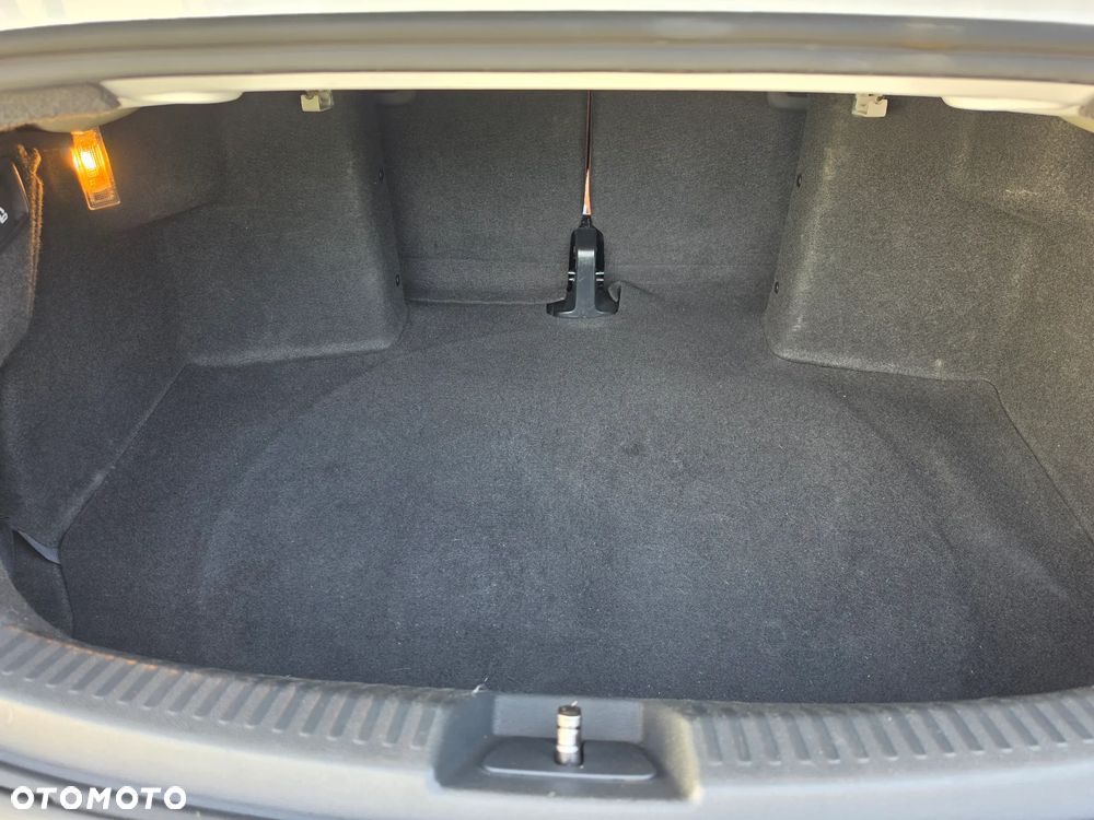 Volkswagen Beetle 2.0 TDI CUP - 23