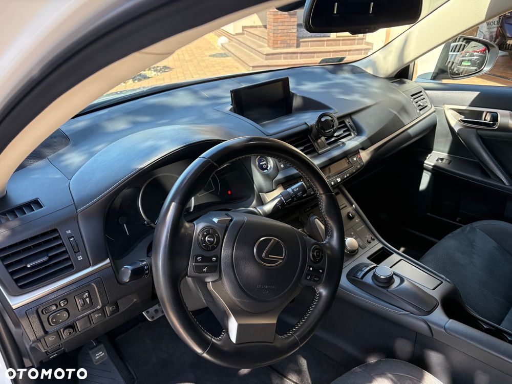 Lexus CT 200h Elegance - 16