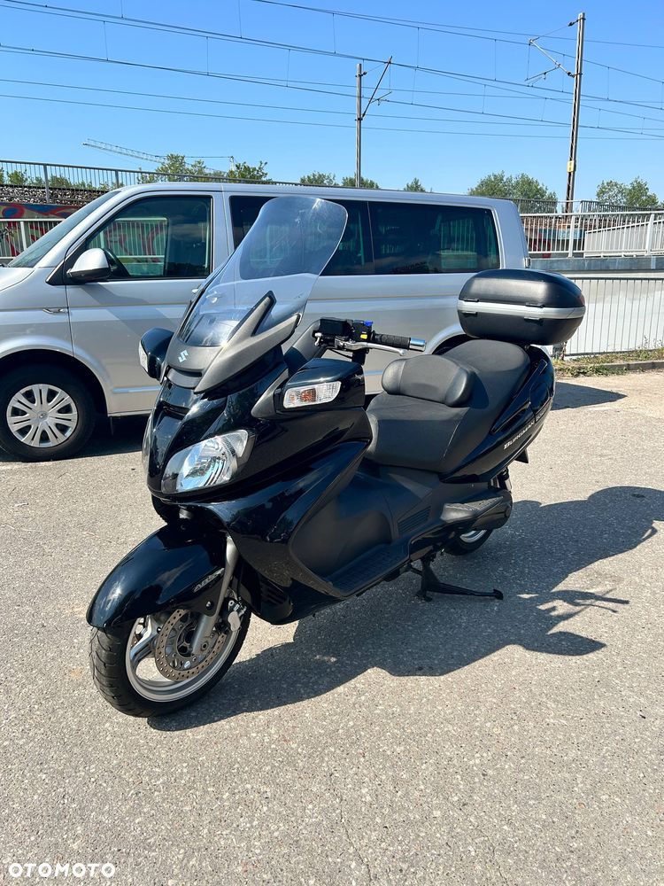 Suzuki Burgman - 10