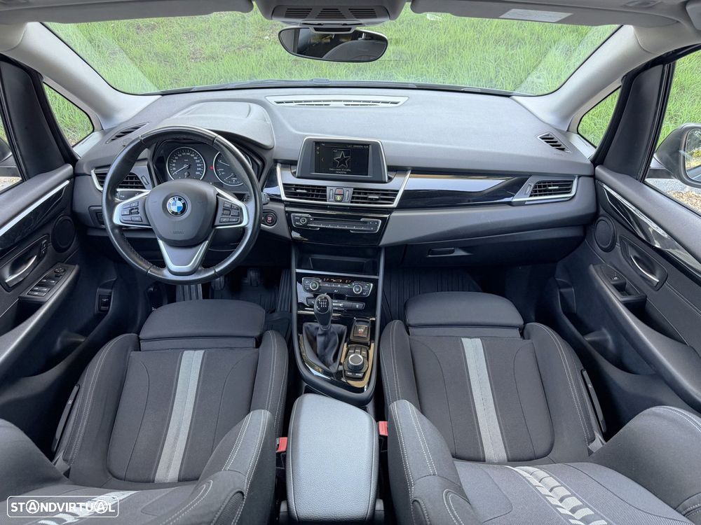 BMW 216 Active Tourer d Line Sport - 6
