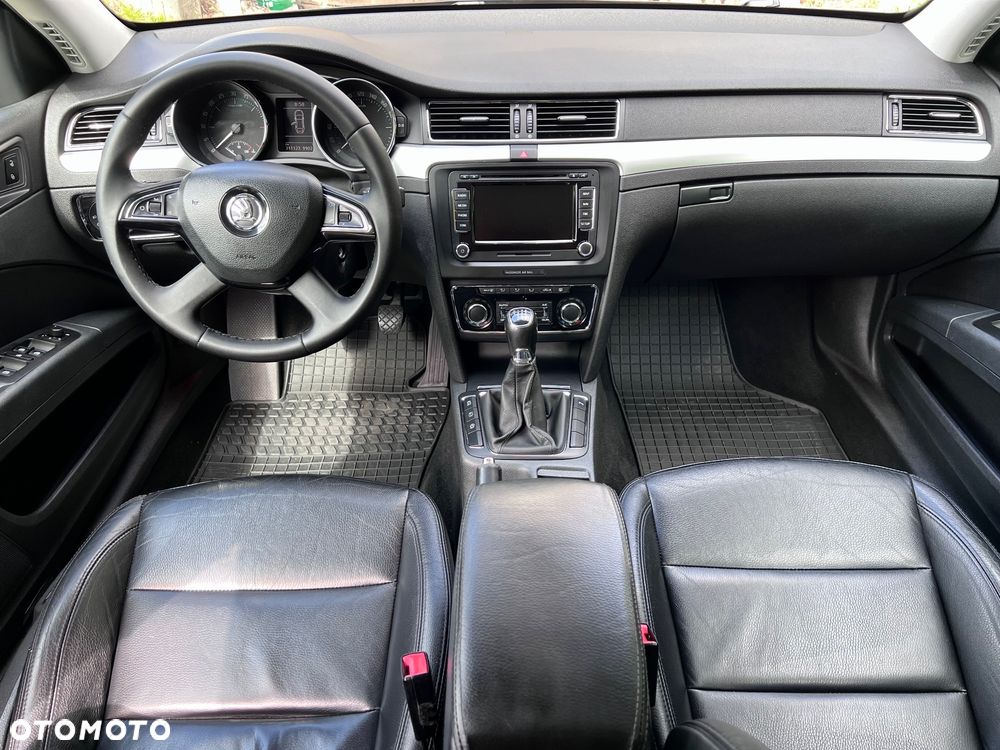 Skoda Superb 1.6 TDI Business - 8