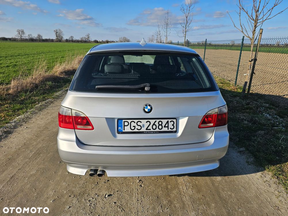 BMW Seria 5 525d - 4