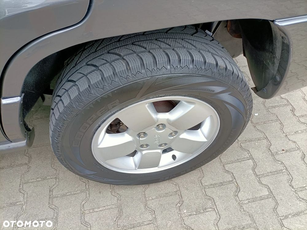 Jeep Grand Cherokee - 10