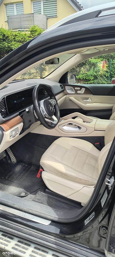 Mercedes-Benz GLS - 11