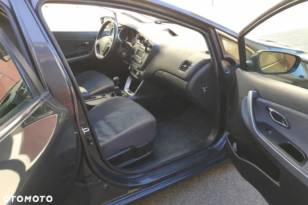 Kia Ceed 1.6 GDI L - 10