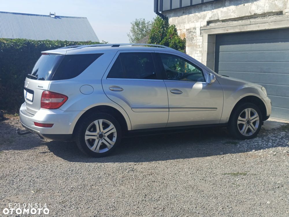 Mercedes-Benz ML 350 CDI 4Matic 7G-TRONIC DPF Grand Edition - 35