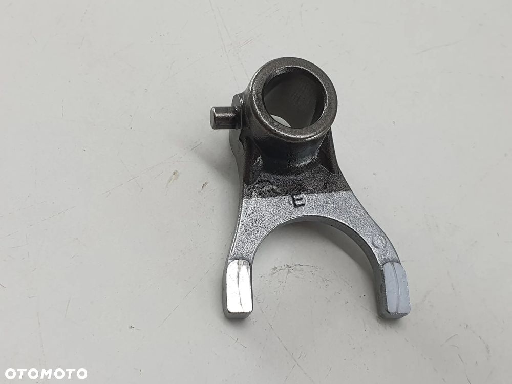 KTM 125 DUKE 17-23 SKRZYNIA BIEGÓW WALEK TRYB WYBIERAK WODZIK - 25