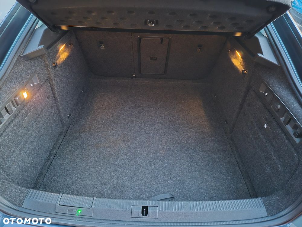 Skoda Superb 2.0 TDI Premium Edition - 21