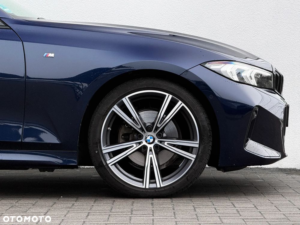 BMW Seria 3 320d xDrive M Sport Sport - 9