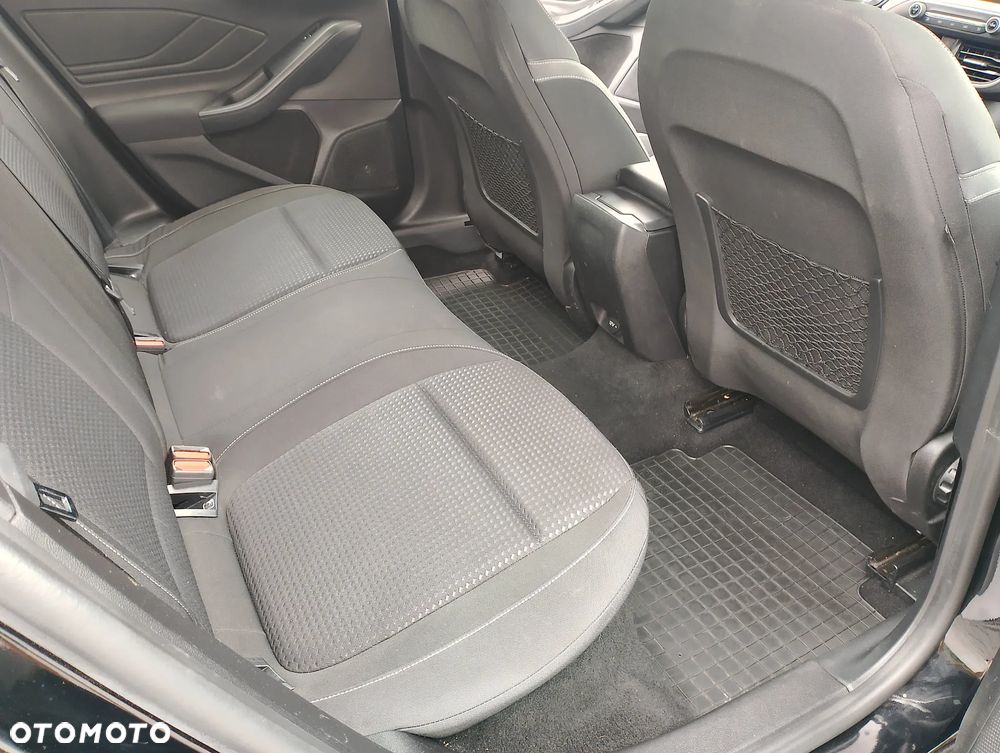 Ford Focus 1.5 TDCi SYNC Edition - 29