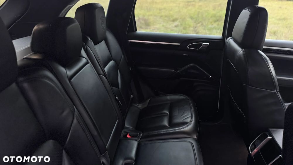 Porsche Cayenne Platinum Edition - 23