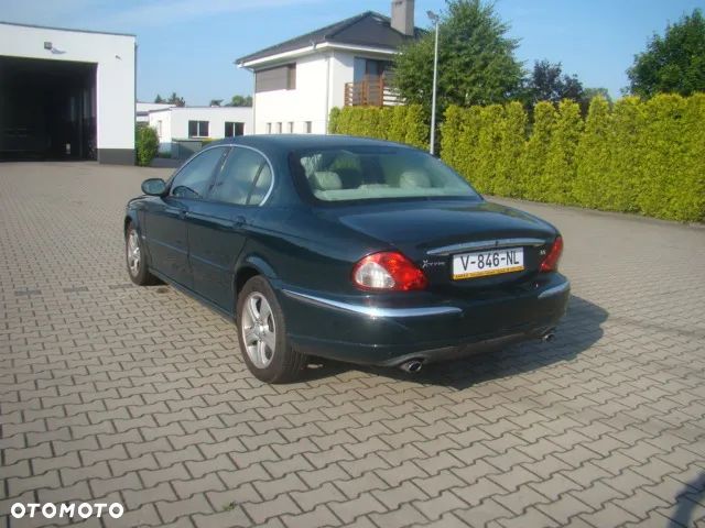 Jaguar X-Type - 8