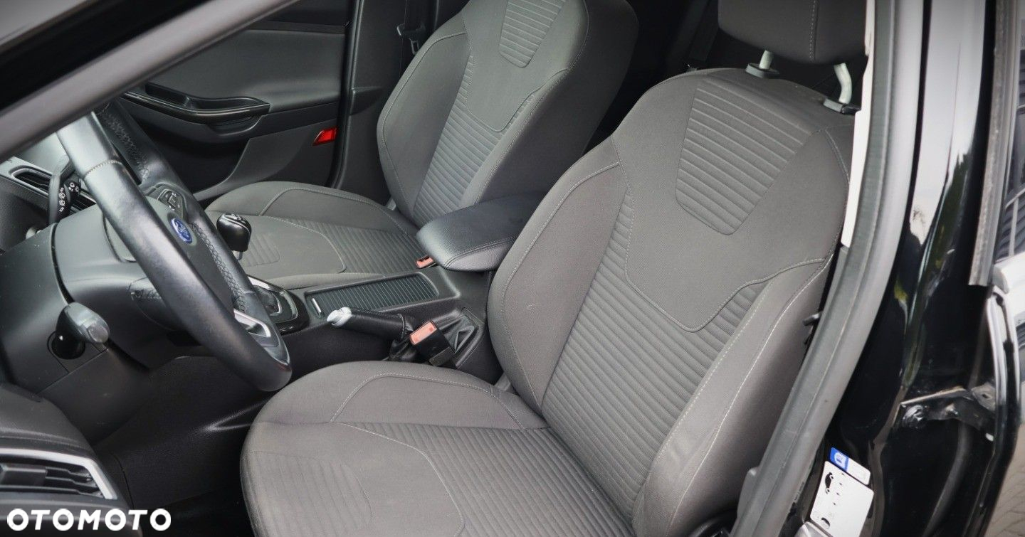 Ford Focus - 12