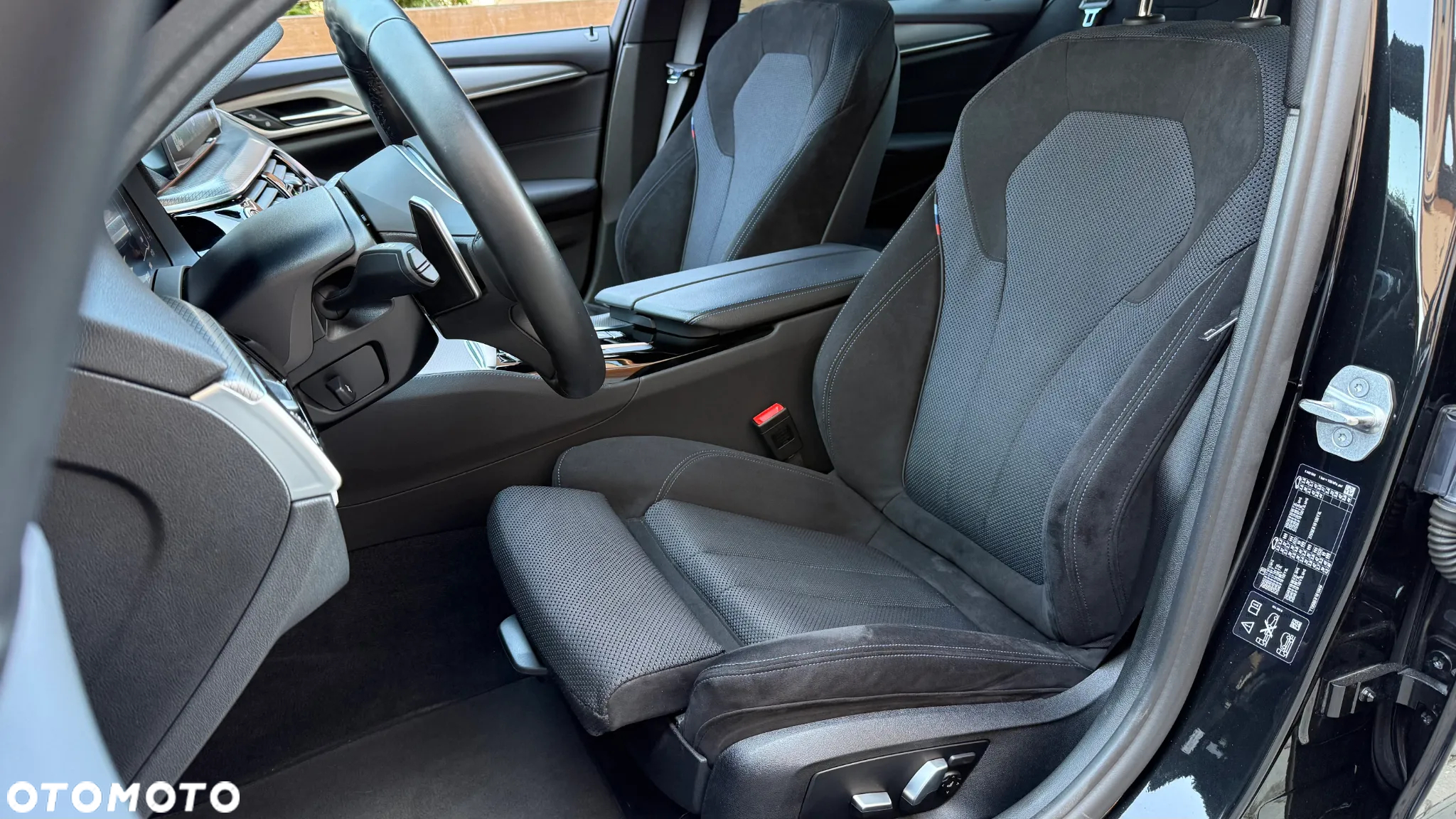 BMW Seria 5 520d xDrive M Sport sport - 7
