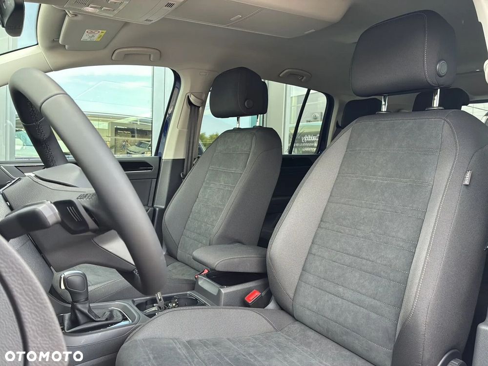 Volkswagen Touran - 5