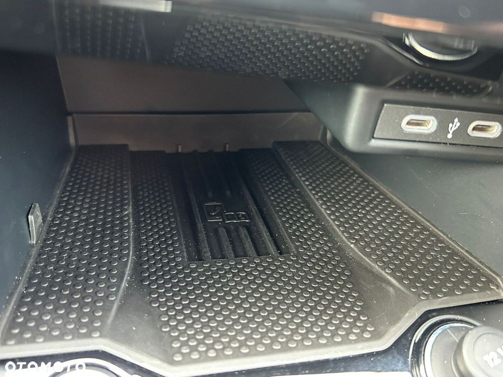 Volkswagen T-Roc 1.5 TSI Life Plus DSG - 25