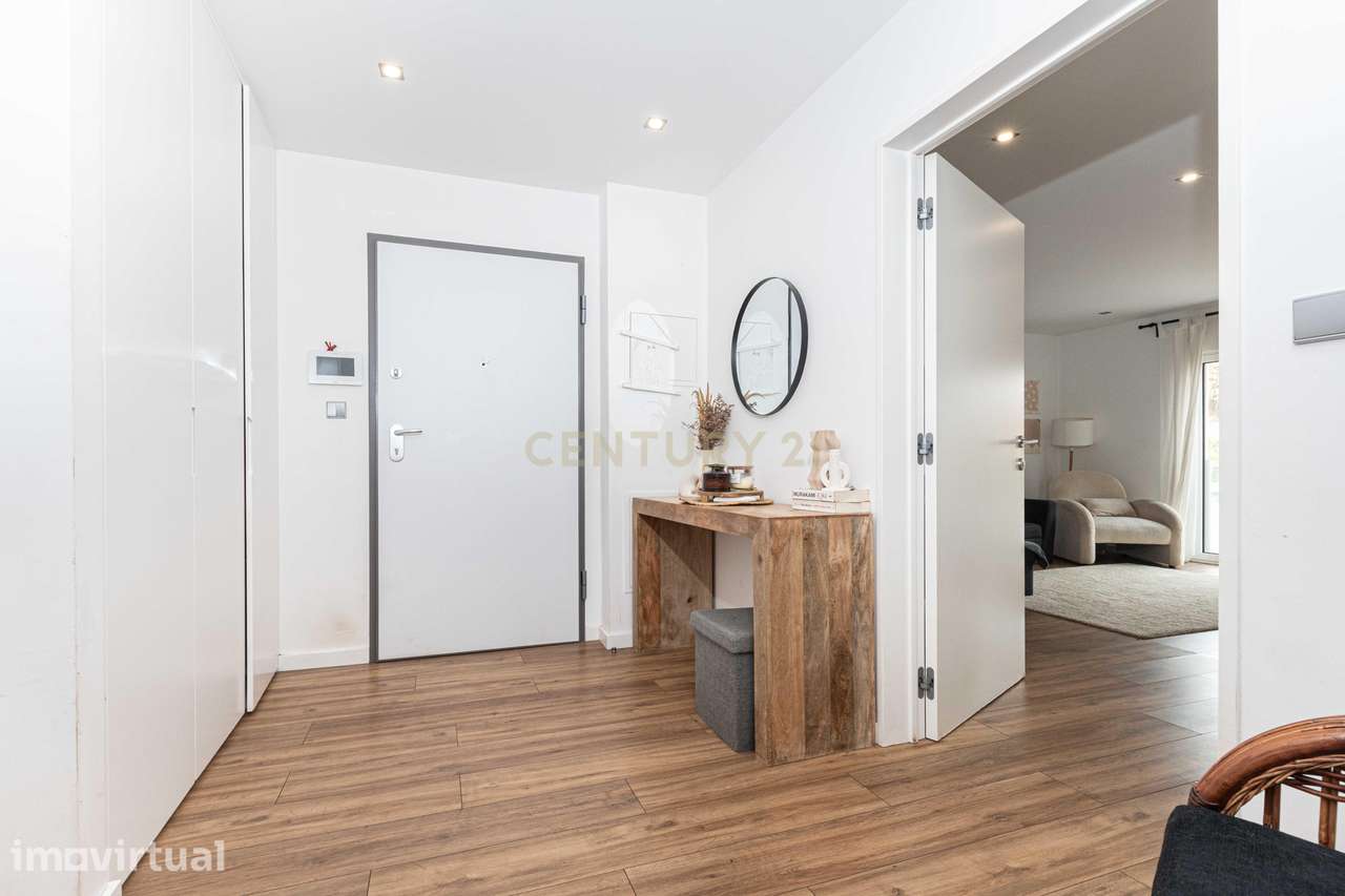 Apartamento T2 Semi-novo, Box, Terraço - Algueirão, Sintra - Grande imagem: 2/41